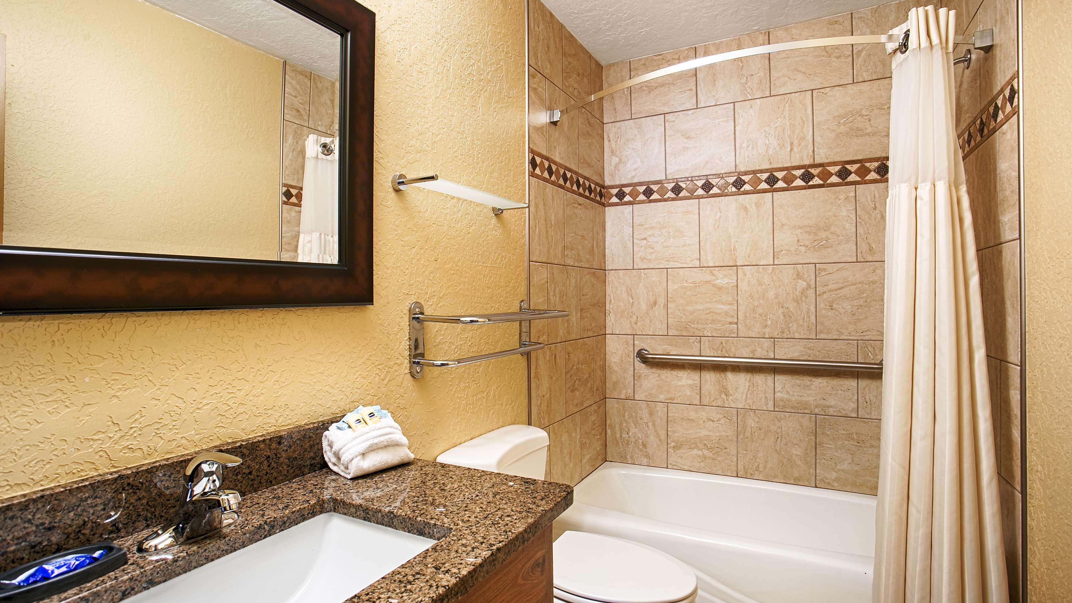 רד ריבר Best Western River'S Edge מראה חיצוני תמונה