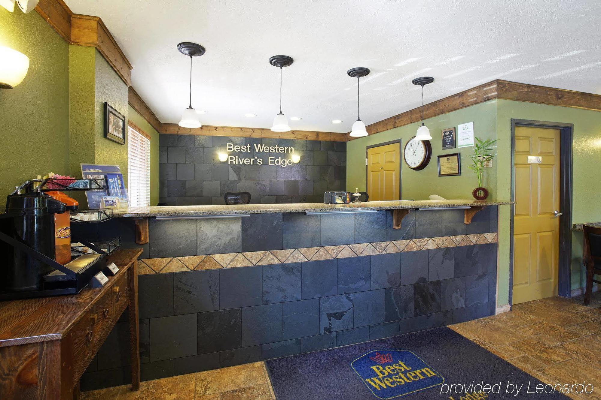 רד ריבר Best Western River'S Edge מראה חיצוני תמונה